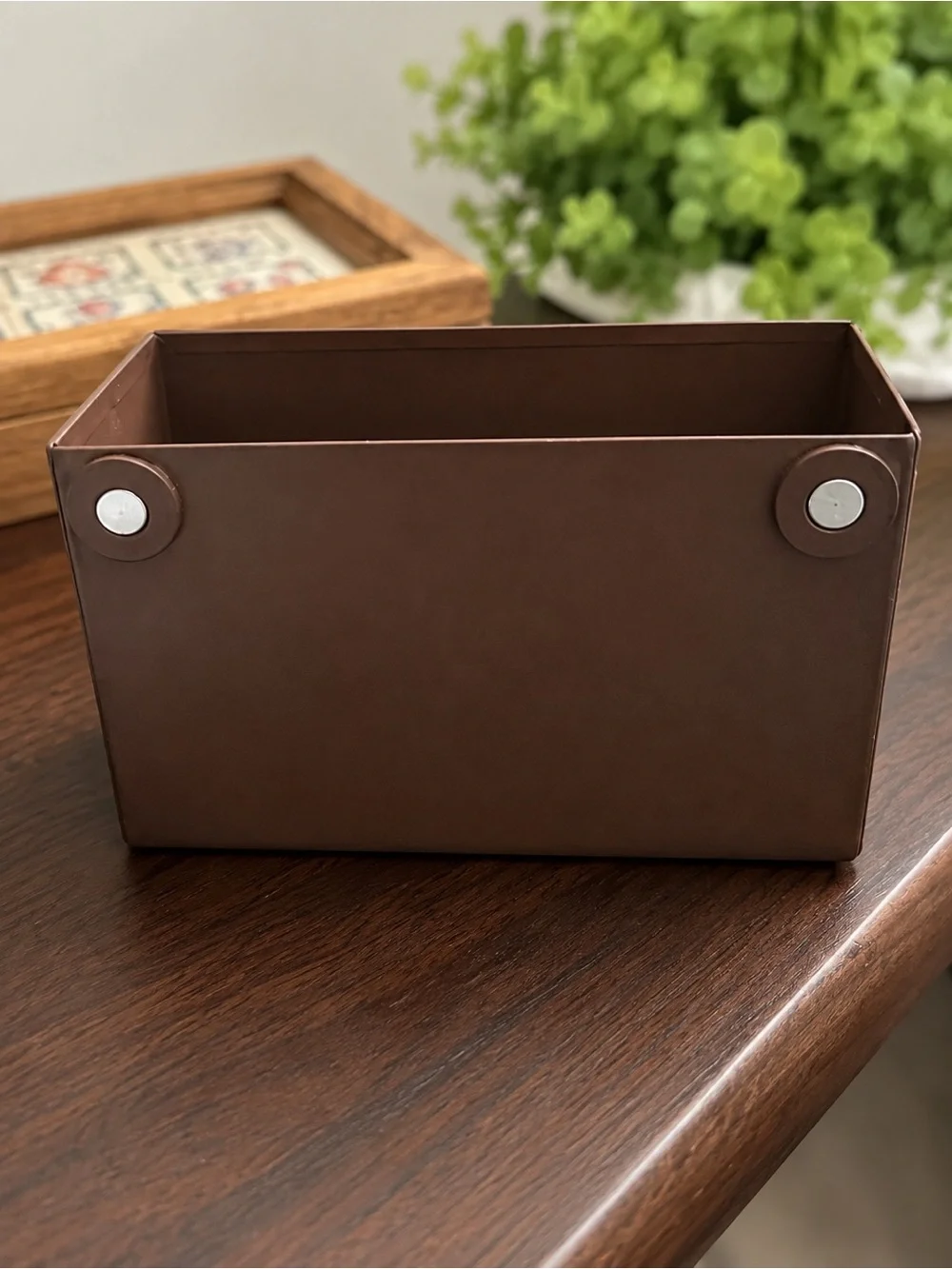 Rustic Brown Metal Storage Bin / Organizer Basket – Farmhouse Industrial Decor